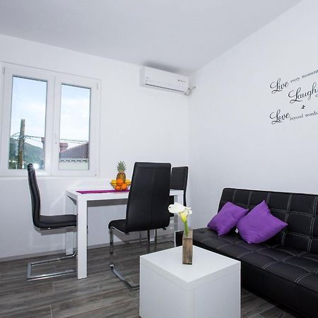 Villa Roza - One-Bedroom Apartment With Balcony 3 Adults Mokosica Exterior photo